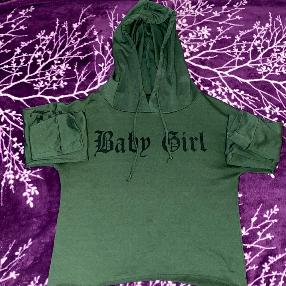 Small green baby girl shirt